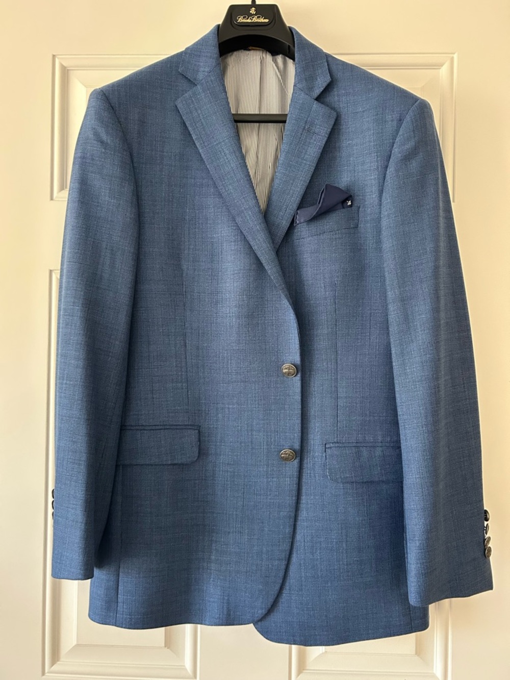 Brooks Brothers Light Blue Two-Button Sport Coat with Navy Pocket Square